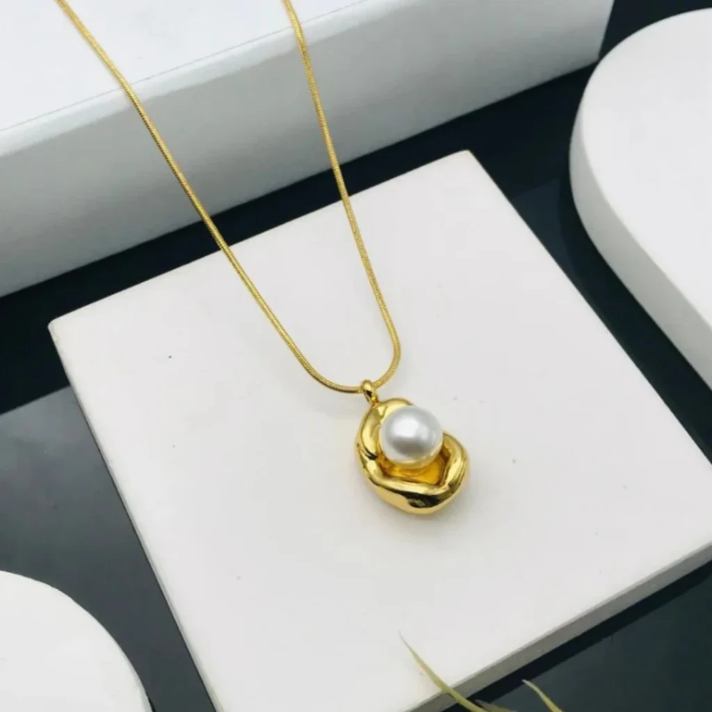 Anti Tarnish 18K Gold Plated Perl Necklace