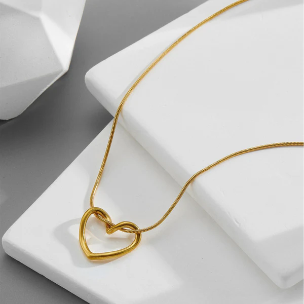 Gold Plated Anti Tarnish Heart Themed Jewellery