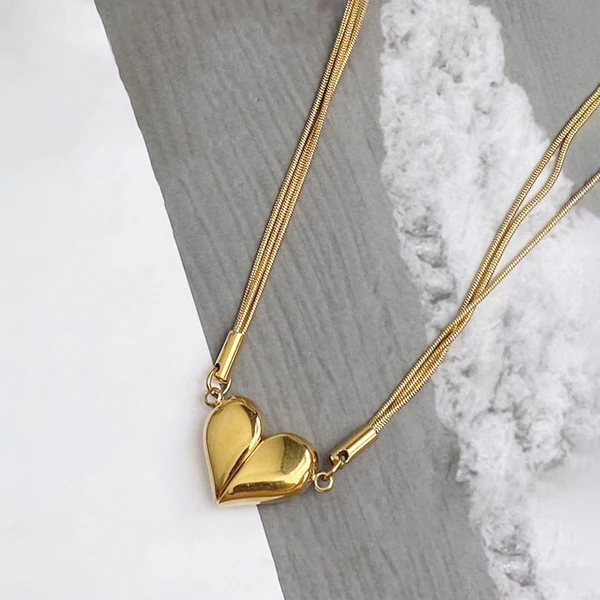 Gold Plated Anti Tarnish Stainless Steel Heart themed Separable Magnet Pendant