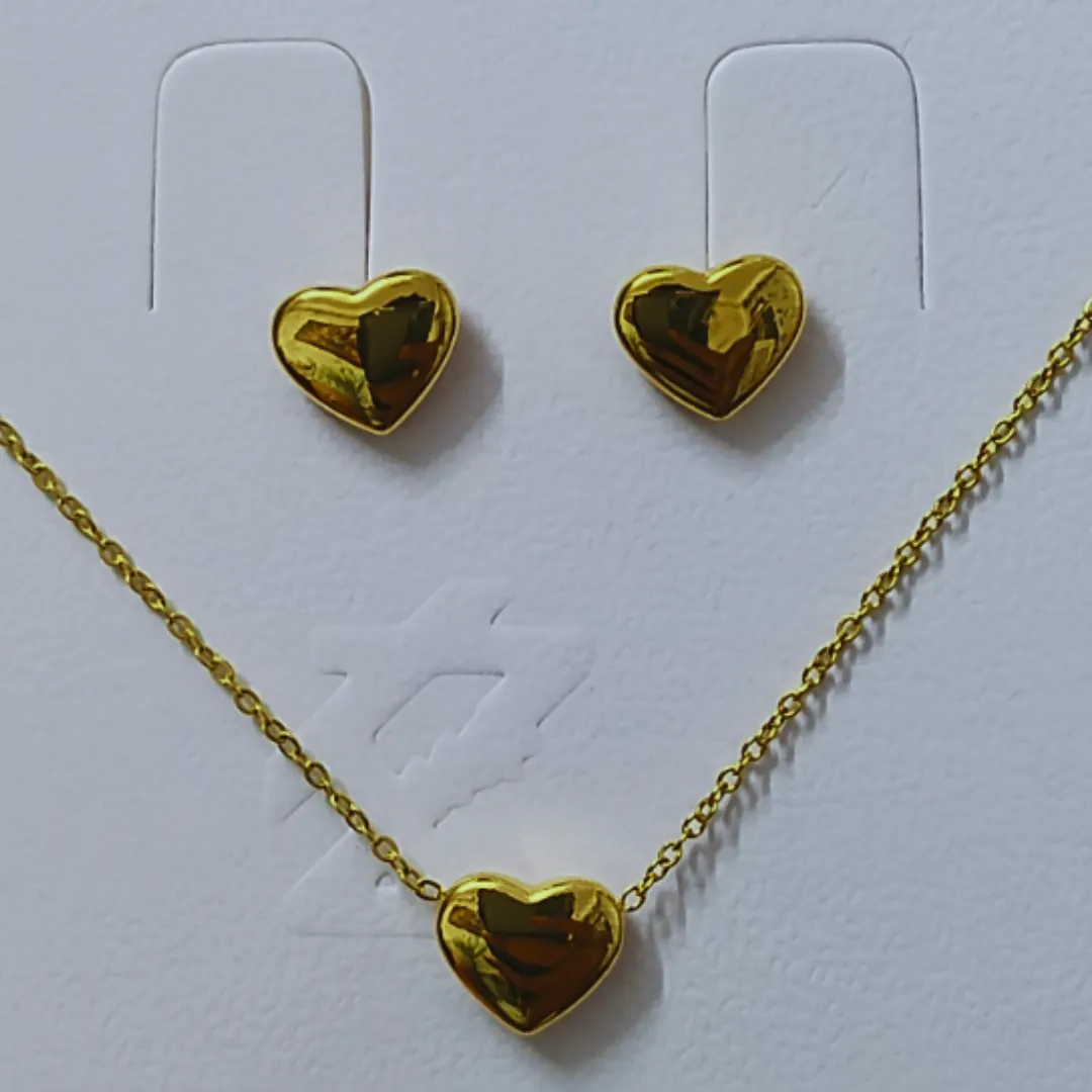 Gold-Plated Anti Tarnish Heart Themed Jewellery Set