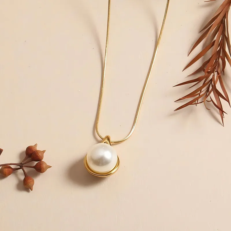 Anti Tarnish 18K Gold Plated Stainless Steel Perl Necklace