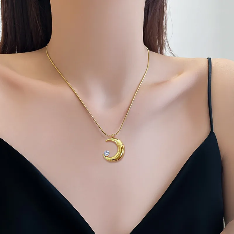 Anti Tarnish 18K Gold Plated Moon Minimal Necklace